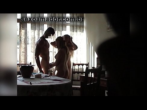 ❤️ సెక్స్ స్నేహితులు ఒక పెద్ద మనిషిని మరియు అతనితో ముగ్గురిని ఆహ్వానిస్తారు ☑ ఫకింగ్ వీడియో పోర్న్ వద్ద te.pornoreino-com.ru